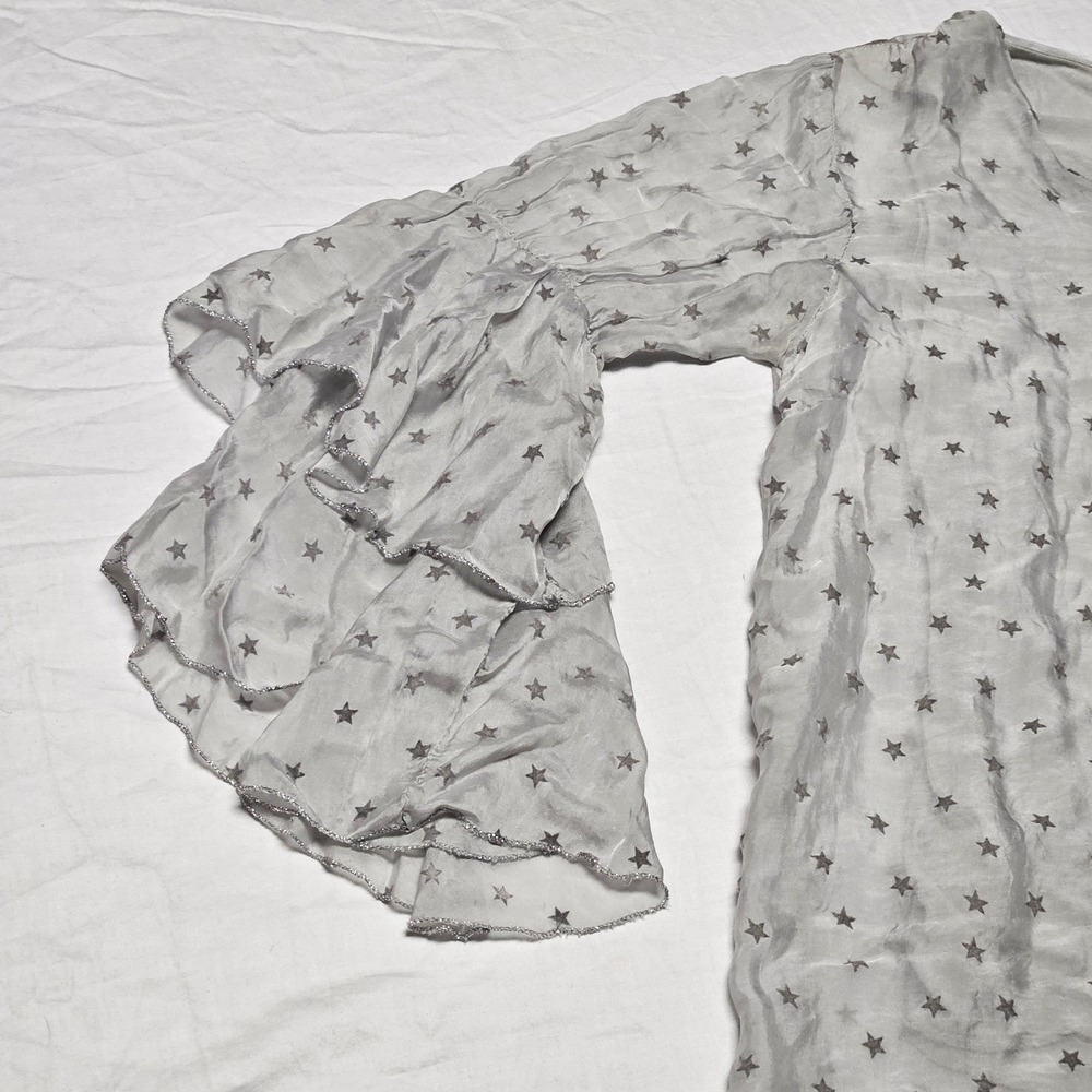 Made in Italy Star Print Silk Blend Blouse Womens Medium Gray Bell Sleeve Boho